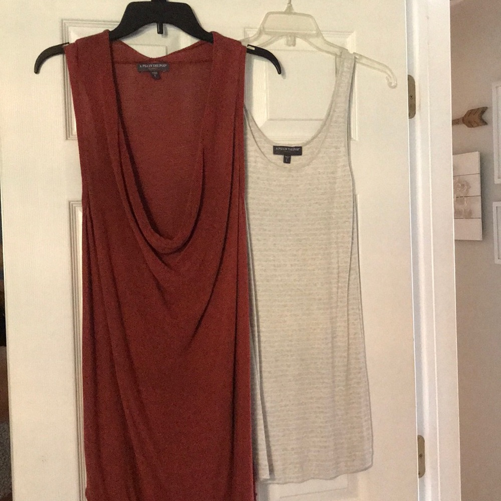 Lot of Pea in the Pod maternity tanks - sz Large
